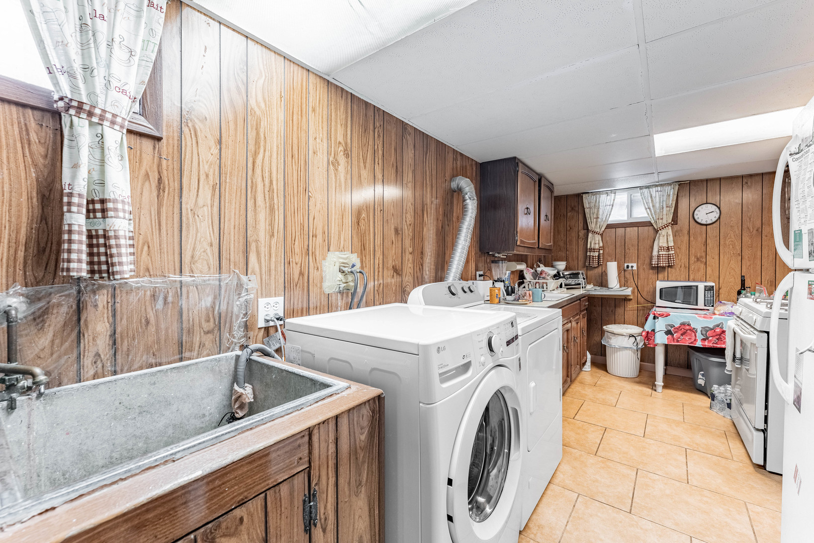 3640 Hawthorne Street, Franklin Park, IL 60131