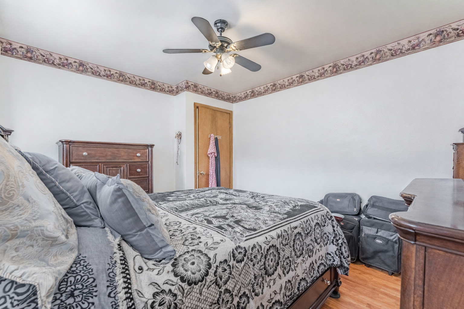 3640 Hawthorne Street, Franklin Park, IL 60131