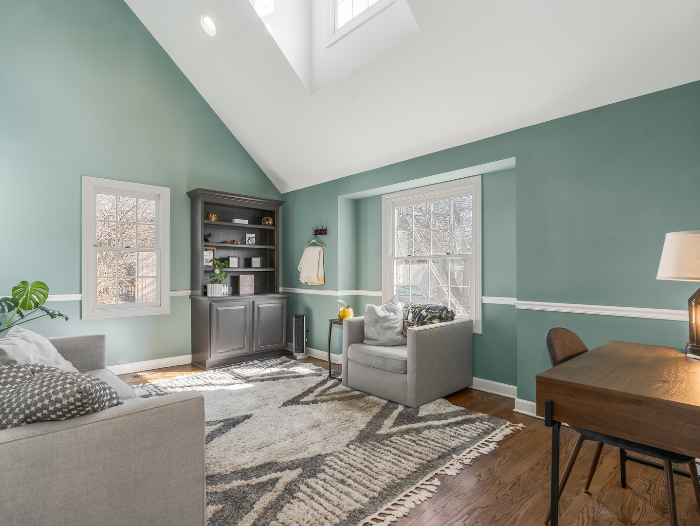 959 W Ogden Avenue, Naperville, IL 60563