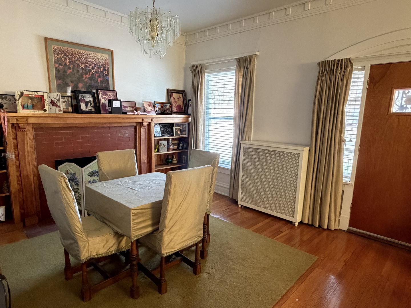 7332 S Luella Avenue, Chicago, IL 60649