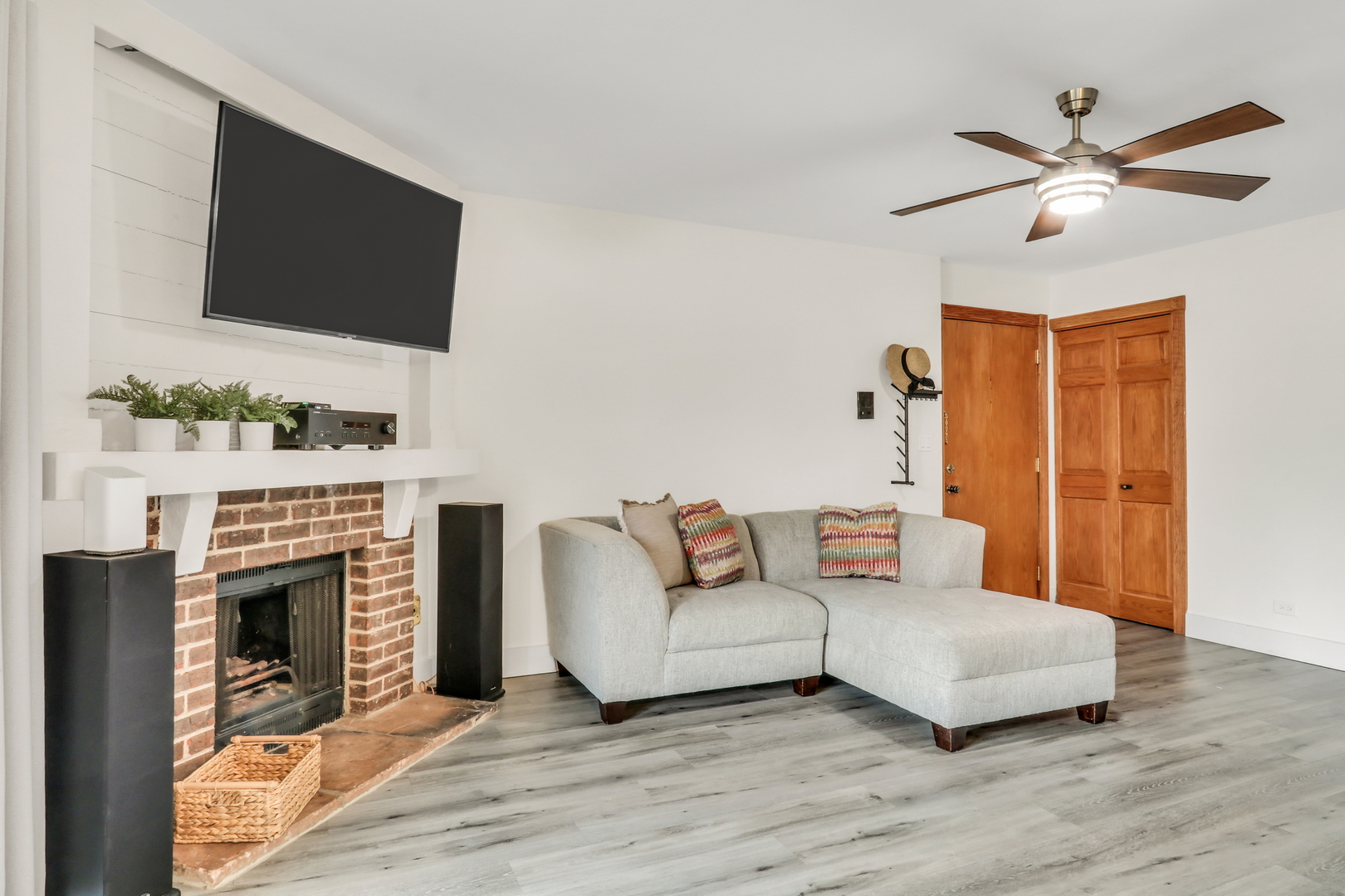 5231 Rockpointe Court #5231, Gurnee, IL 60031