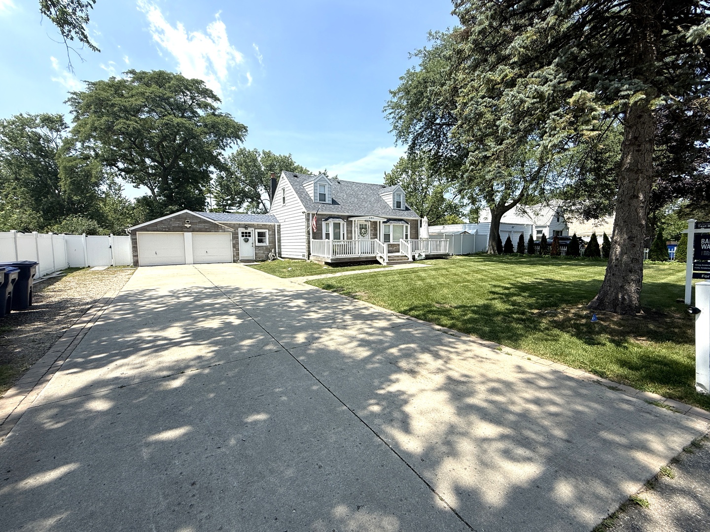 684 Pfingsten Road, Northbrook, IL 60062