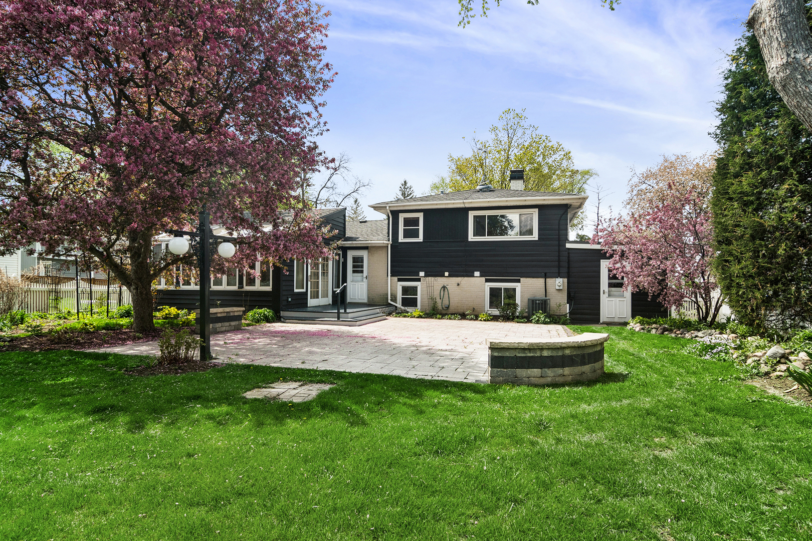 117 N Maple Street, Palatine, IL 60067