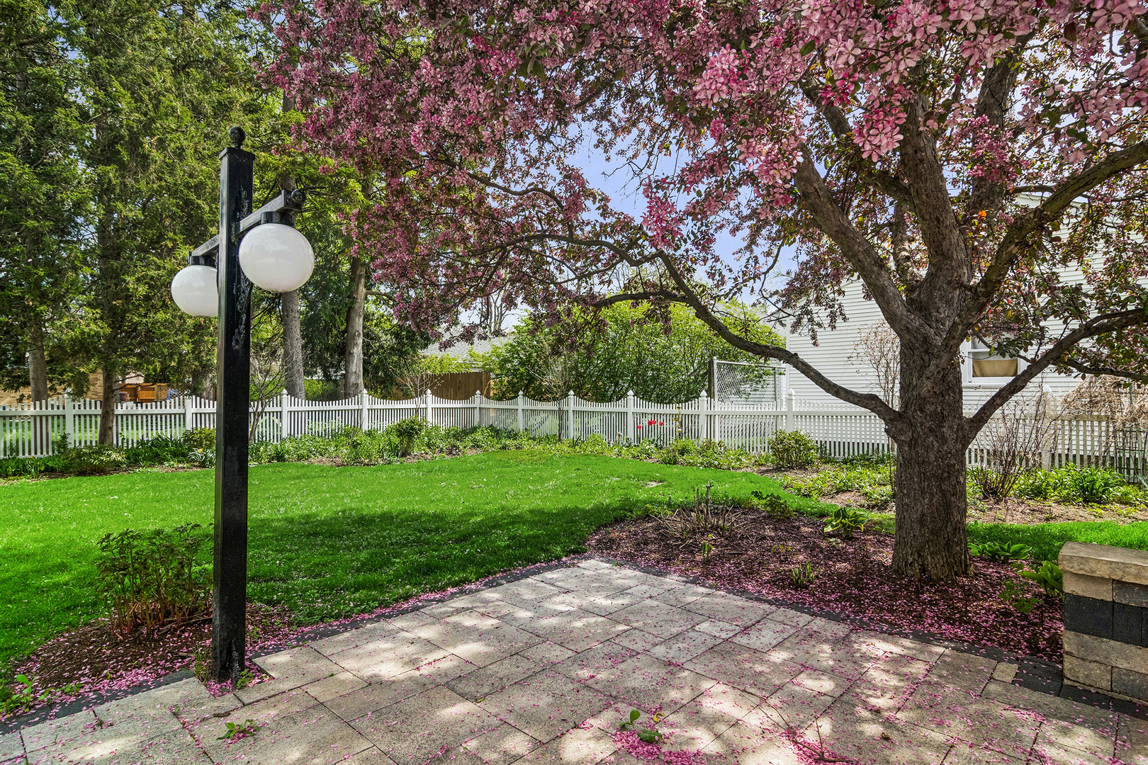 117 N Maple Street, Palatine, IL 60067