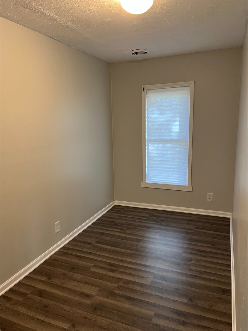 702 E Joliet Street, Ottawa, IL 61350