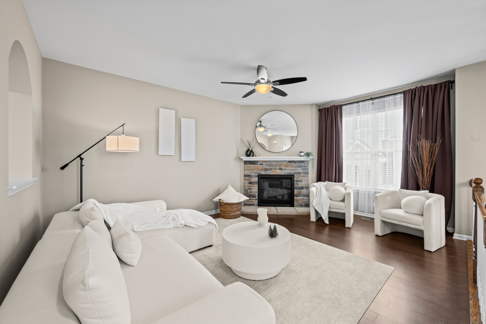 1160 Evergreen Avenue, Des Plaines, IL 60016