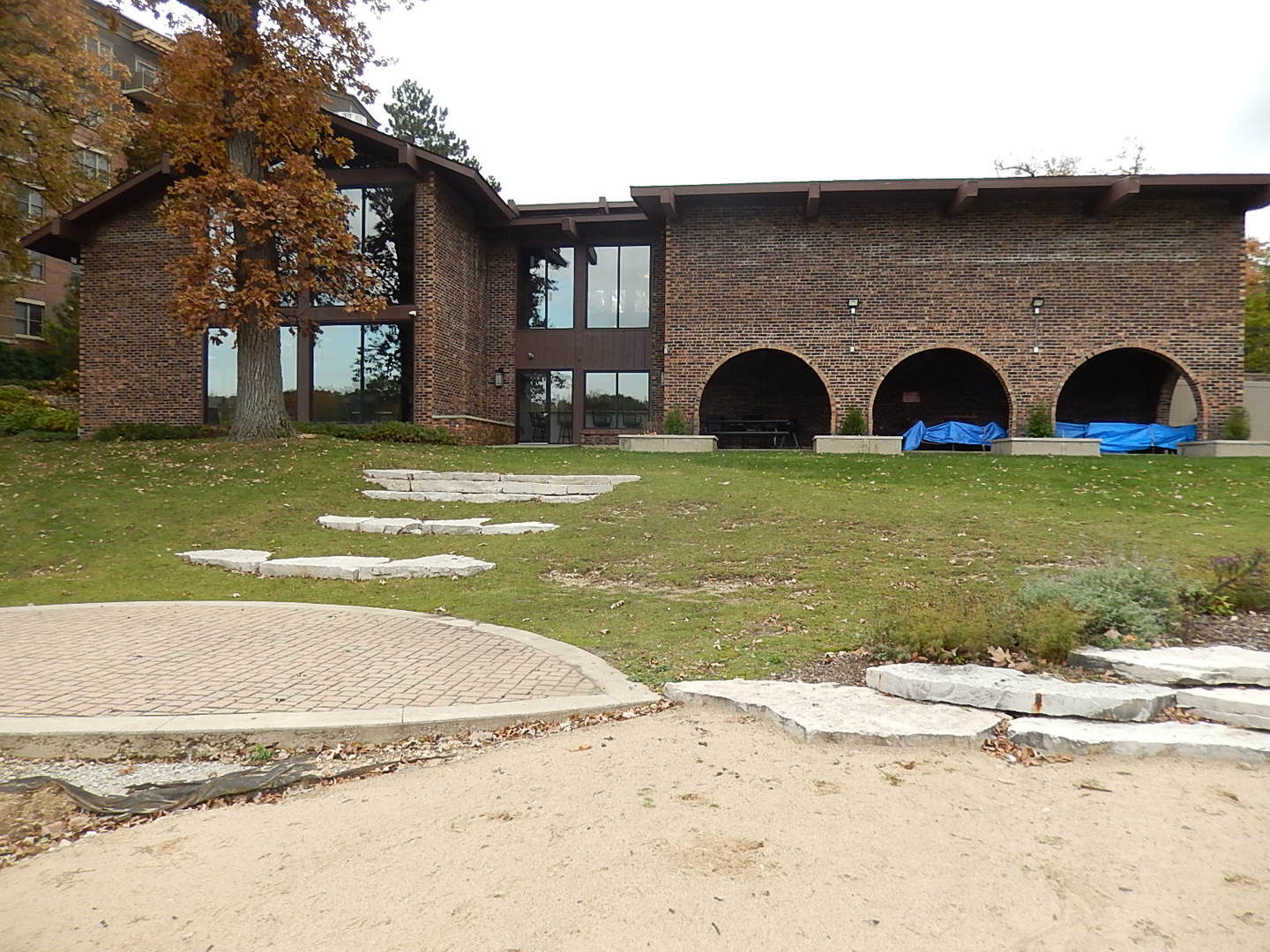 120 Lakeview Drive #309, Bloomingdale, IL 60108