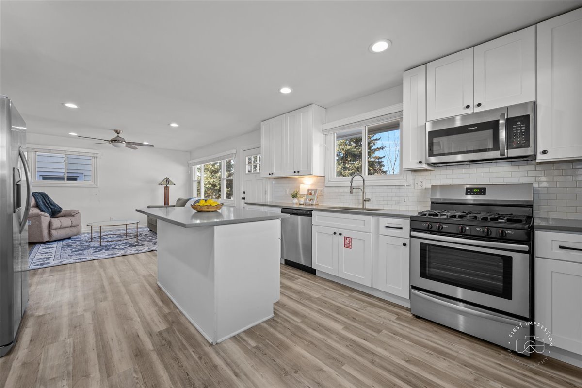 130 Division Street, Geneva, IL 60134