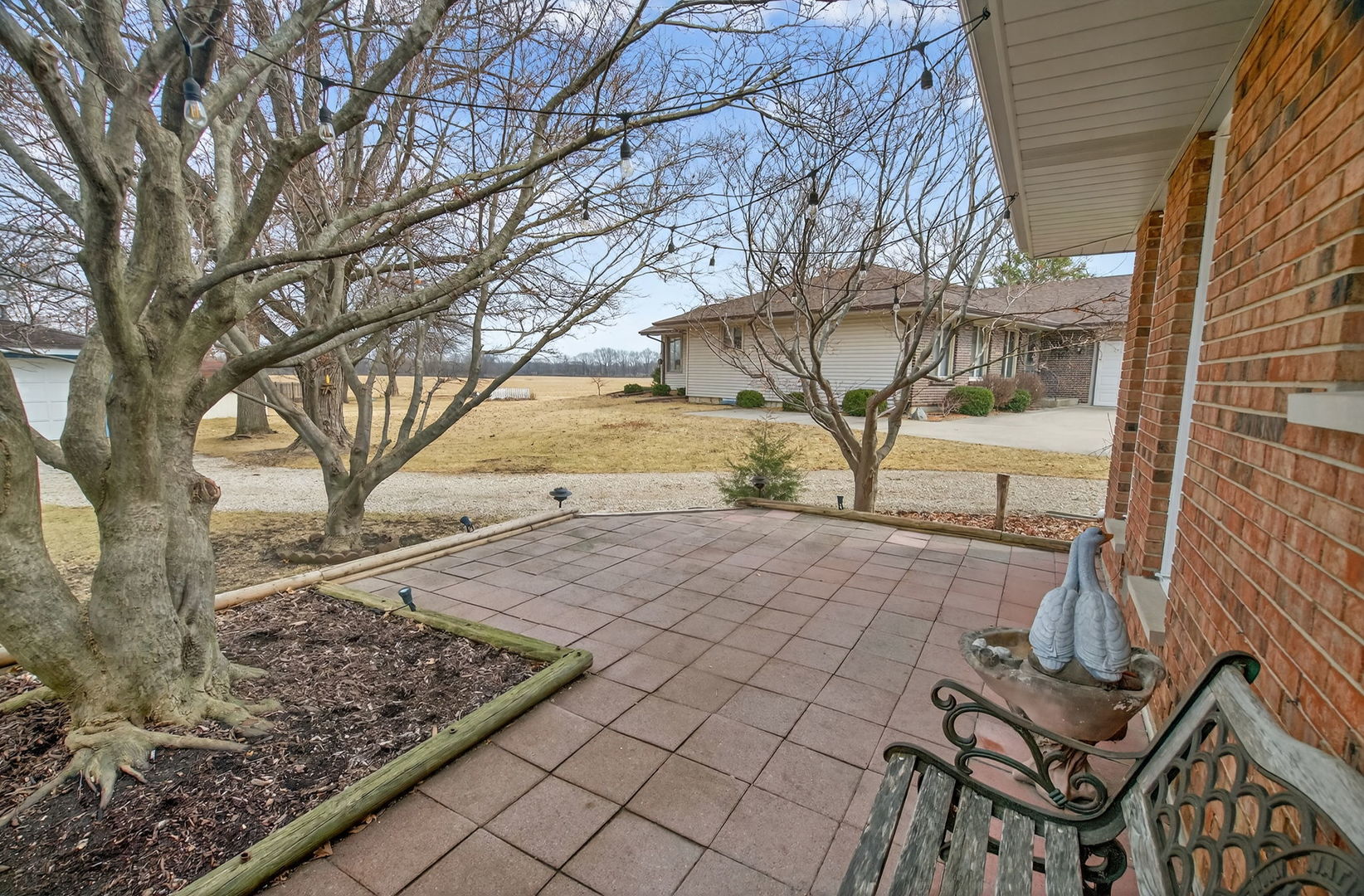 15 E Cedar Court, Yorkville, IL 60560