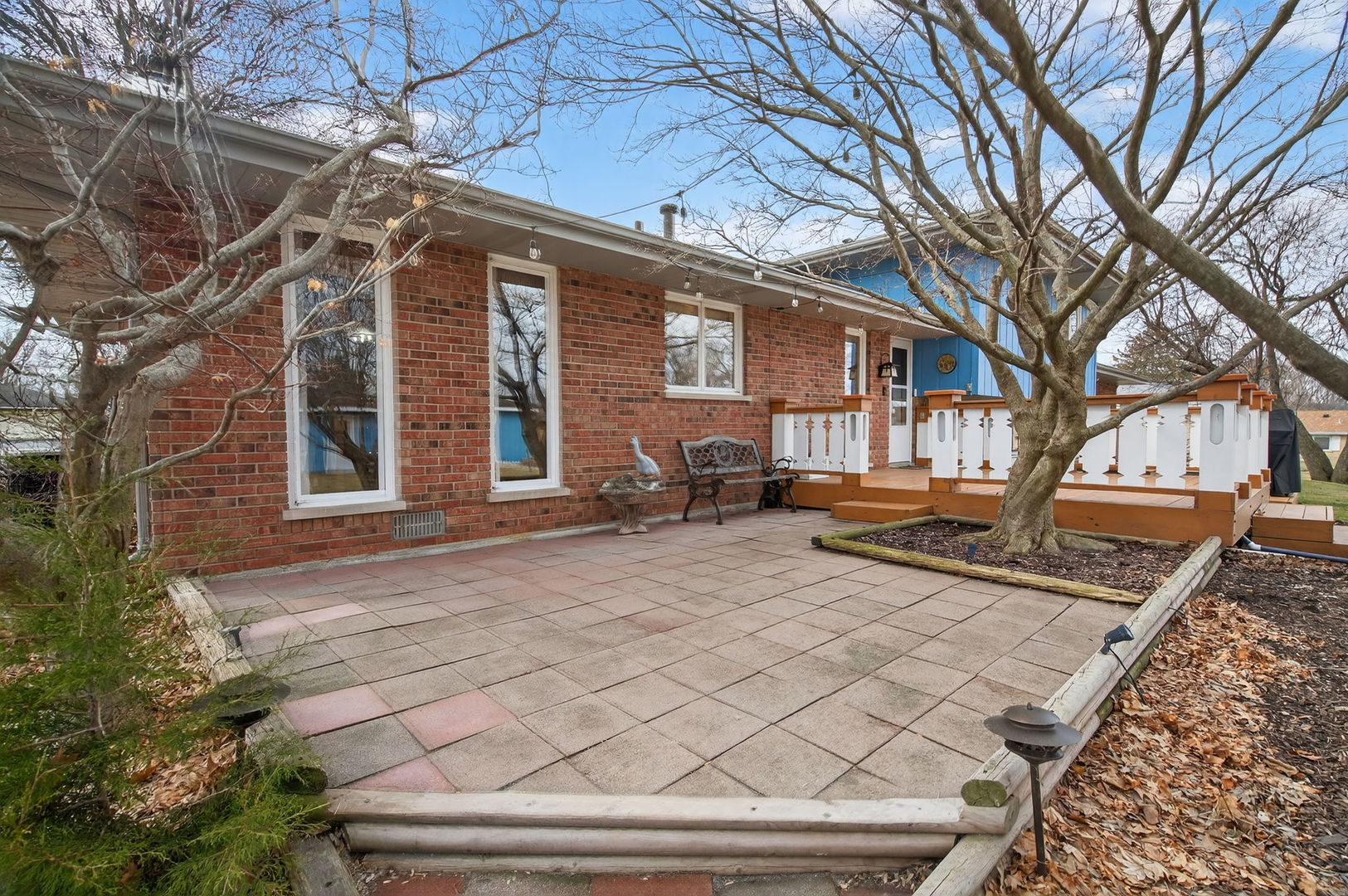 15 E Cedar Court, Yorkville, IL 60560