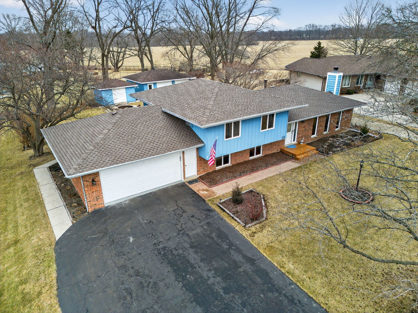 15 E Cedar Court, Yorkville, IL 60560