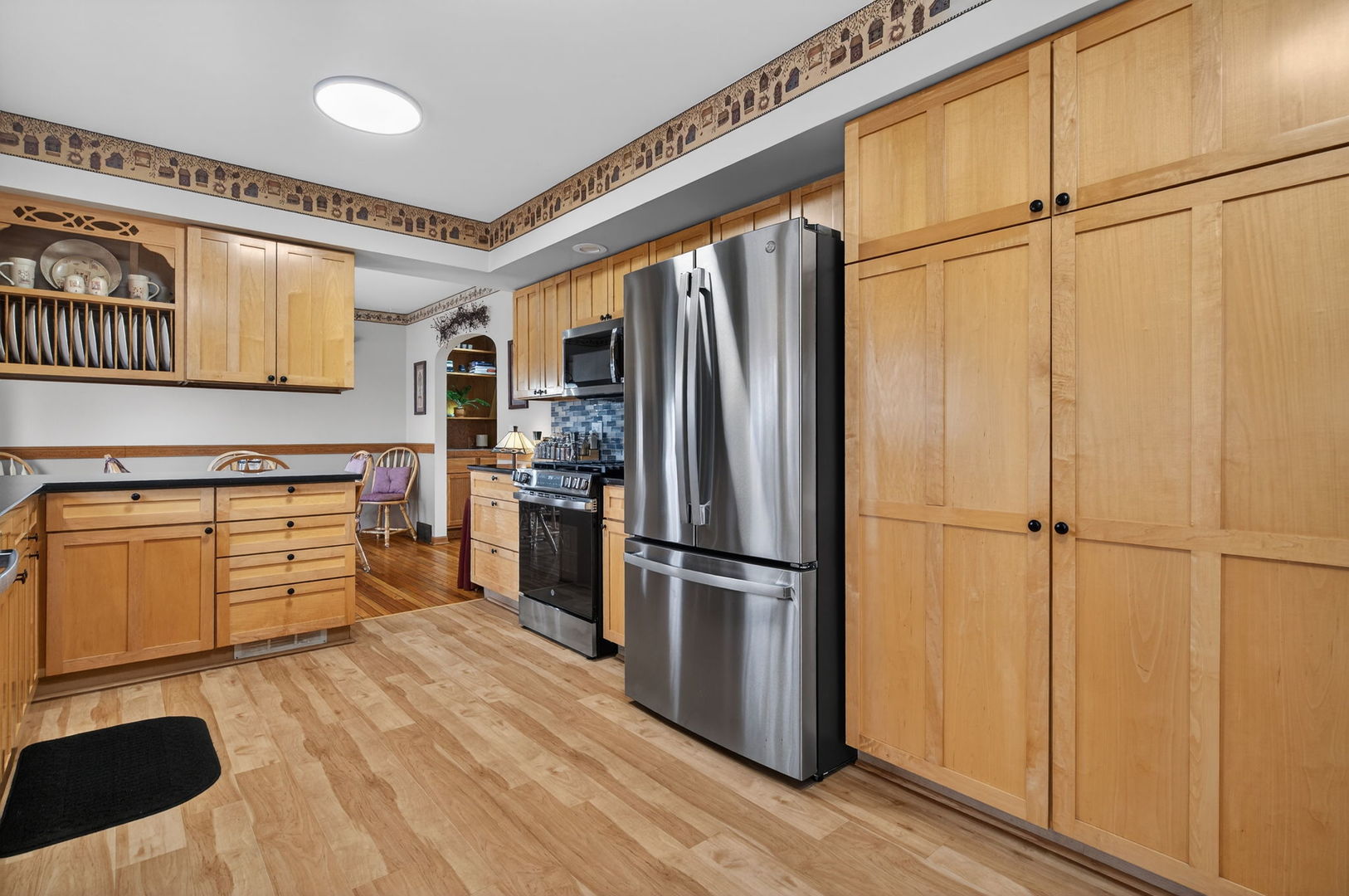 15 E Cedar Court, Yorkville, IL 60560