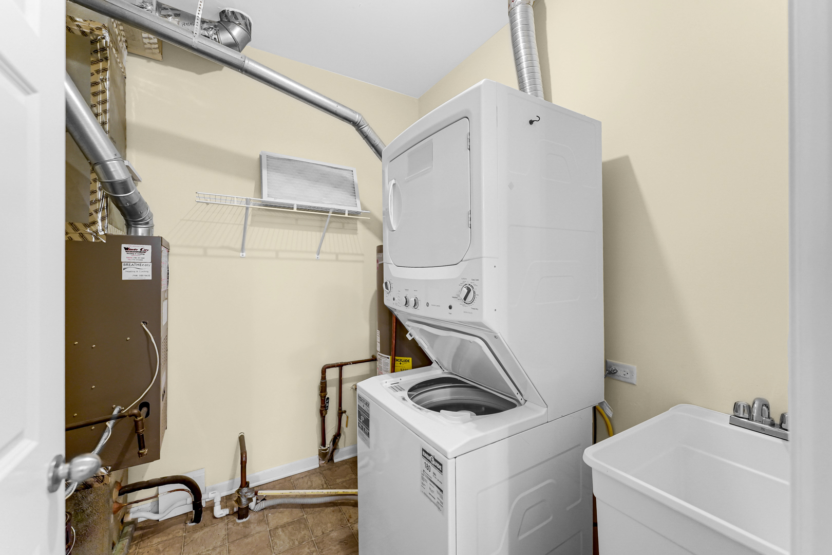 10201 Camden Lane #A, Bridgeview, IL 60455