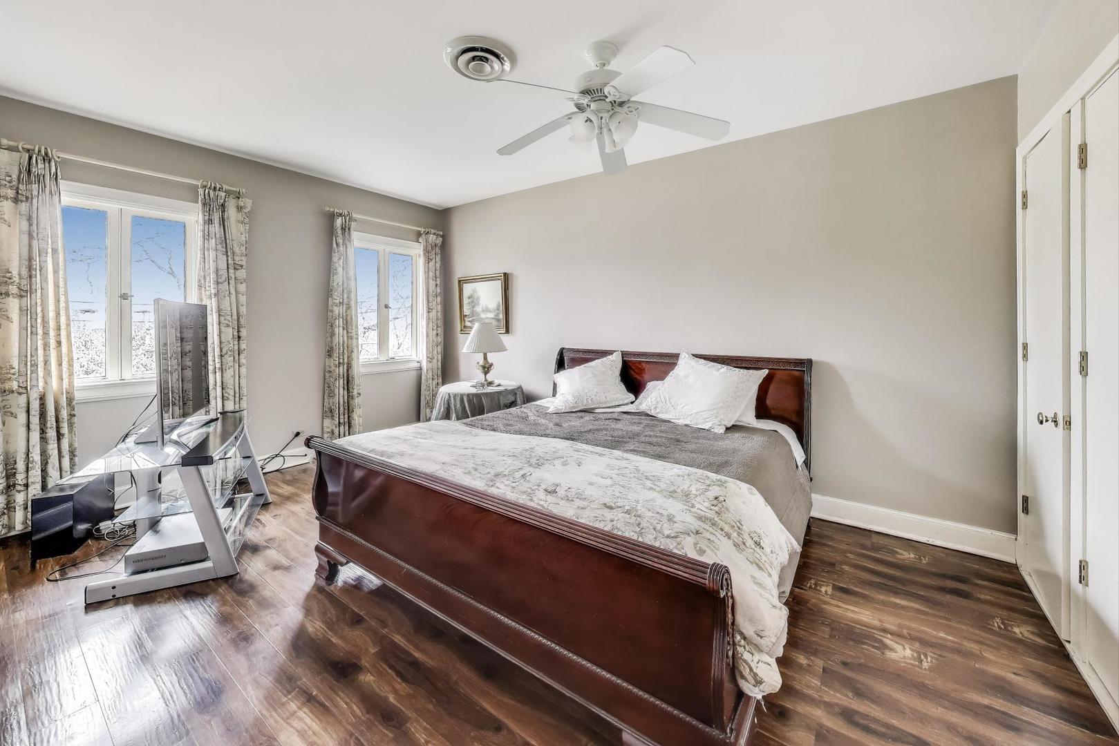 6500 Shady Lane, Burr Ridge, IL 60527