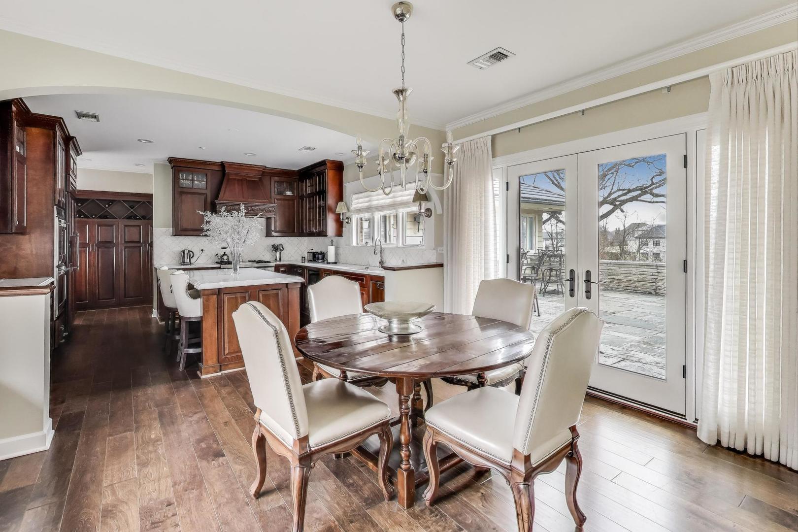 6500 Shady Lane, Burr Ridge, IL 60527