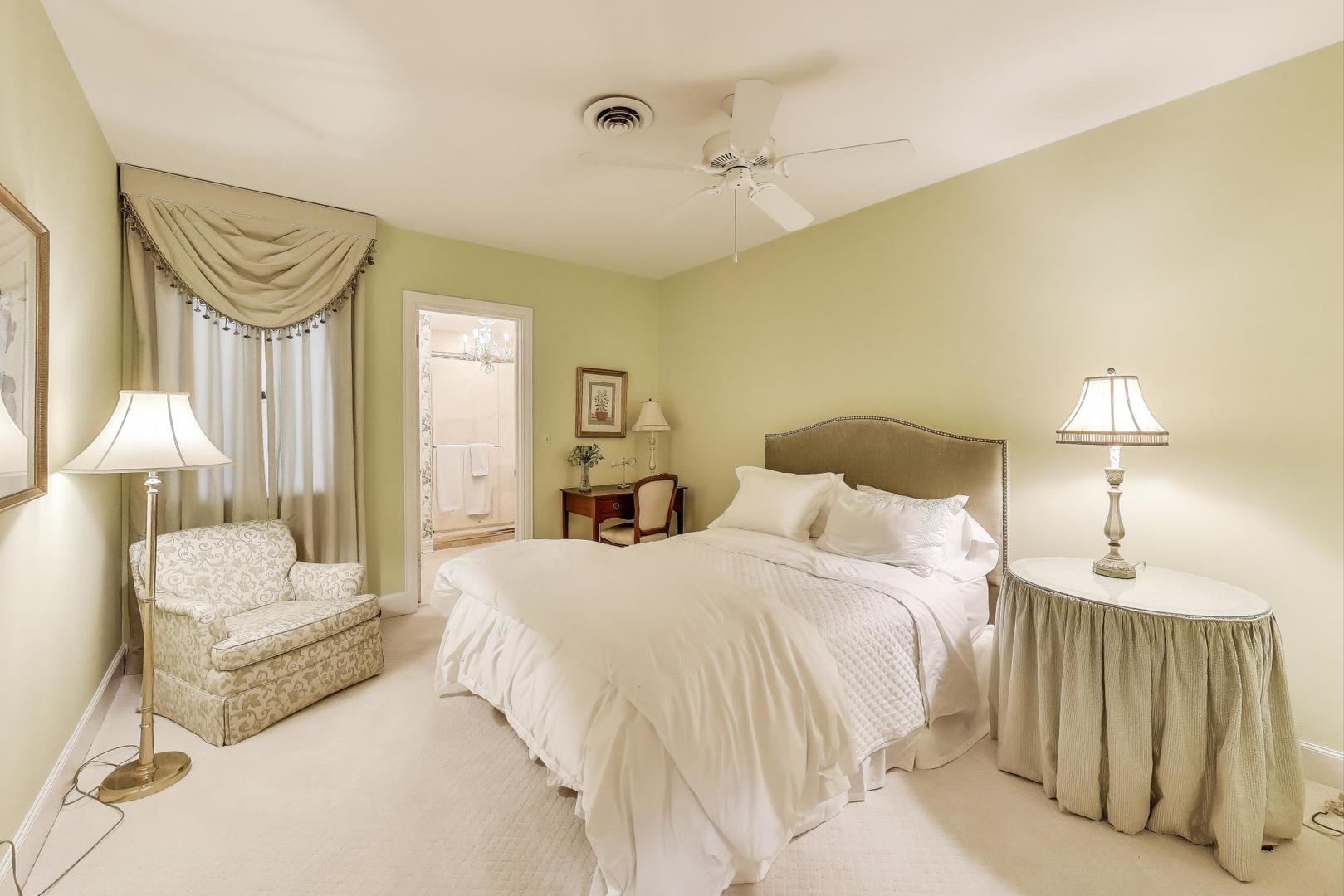 6500 Shady Lane, Burr Ridge, IL 60527