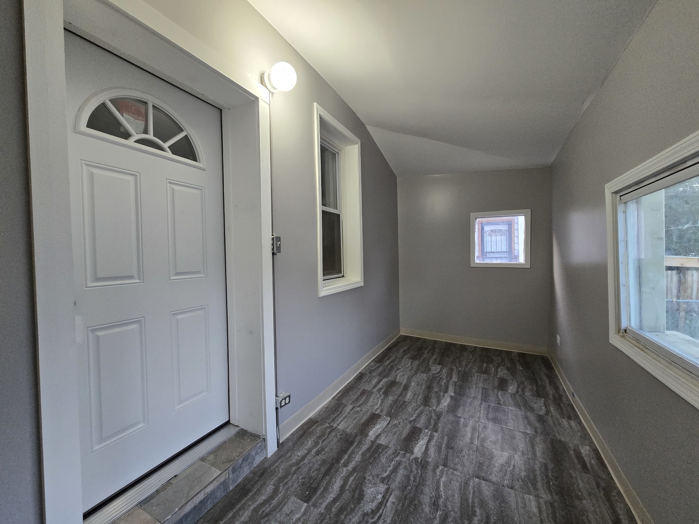 10215 S Emerald Avenue, Chicago, IL 60628