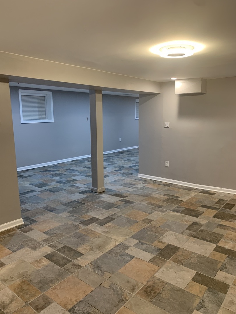 10215 S Emerald Avenue, Chicago, IL 60628