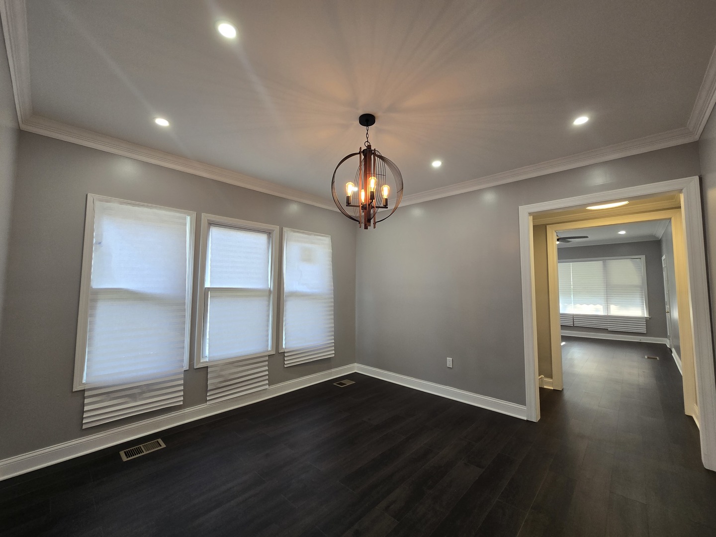 10215 S Emerald Avenue, Chicago, IL 60628