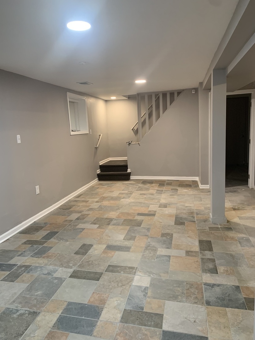 10215 S Emerald Avenue, Chicago, IL 60628