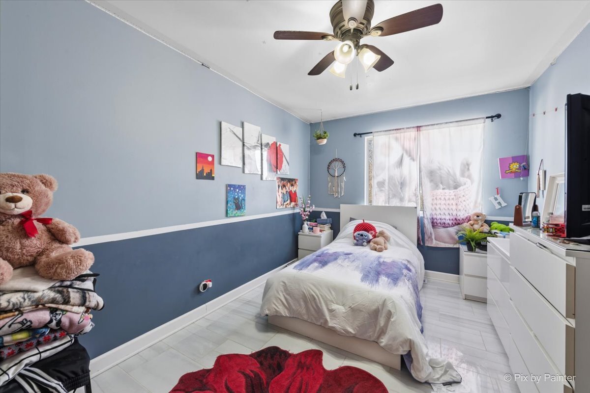 1182 Concord Drive, Elgin, IL 60120