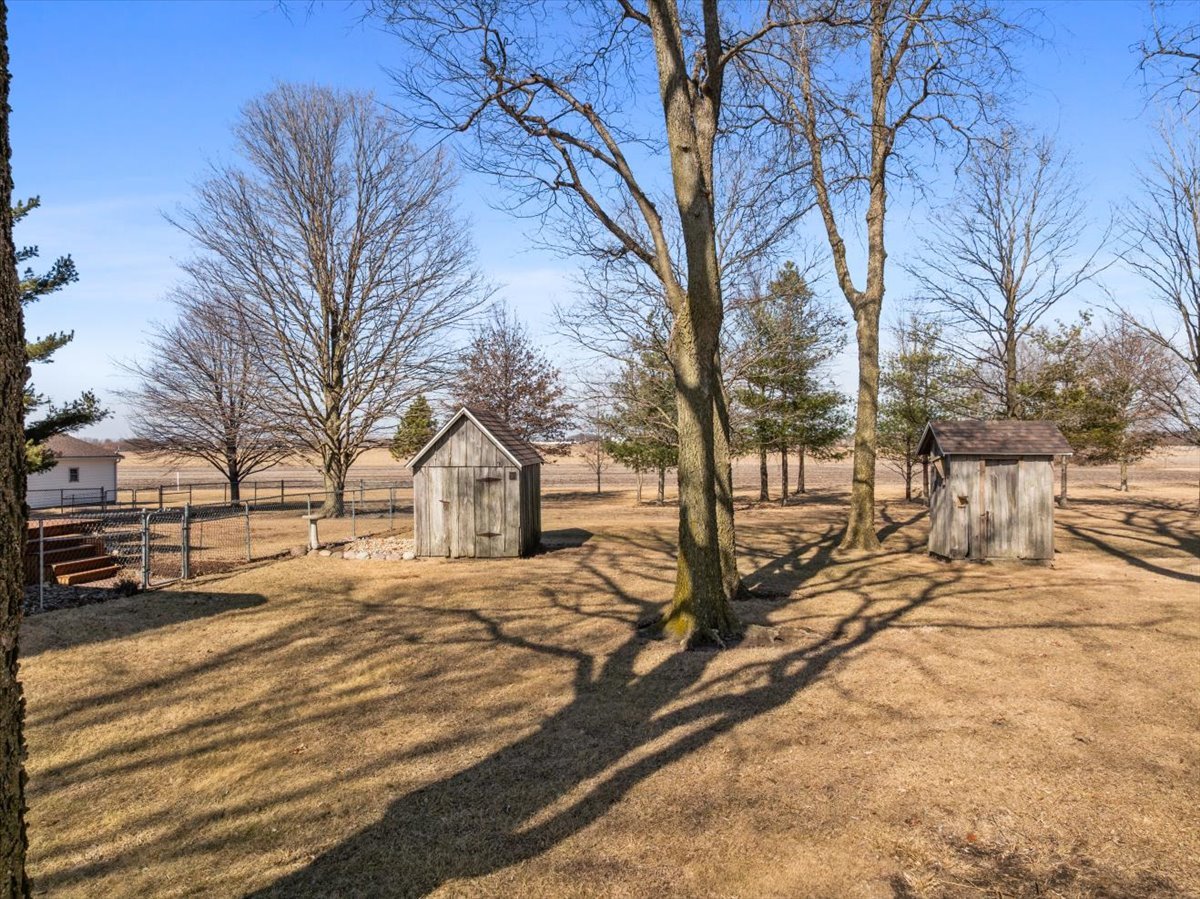 2411 Goldberg Road, Bloomington, IL 61705
