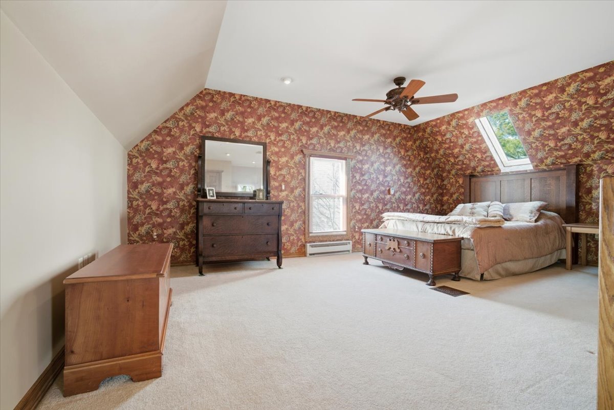 2411 Goldberg Road, Bloomington, IL 61705