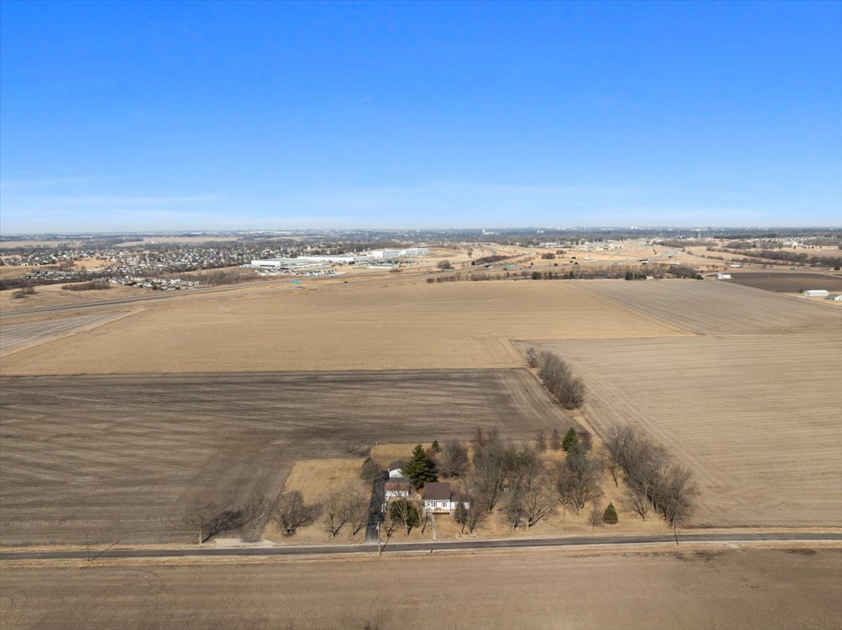 2411 Goldberg Road, Bloomington, IL 61705