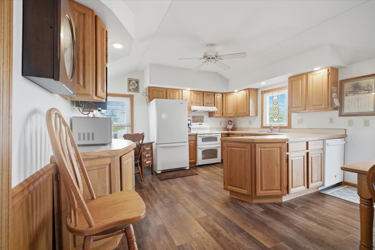 2411 Goldberg Road, Bloomington, IL 61705