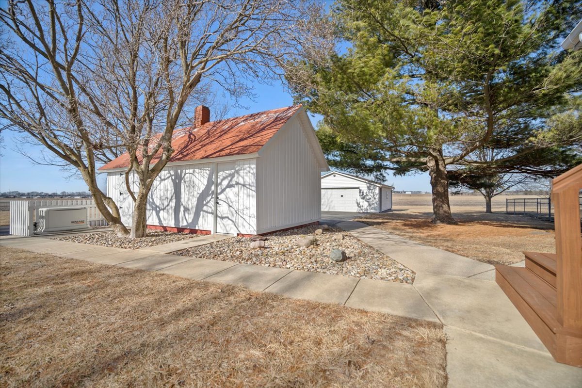 2411 Goldberg Road, Bloomington, IL 61705