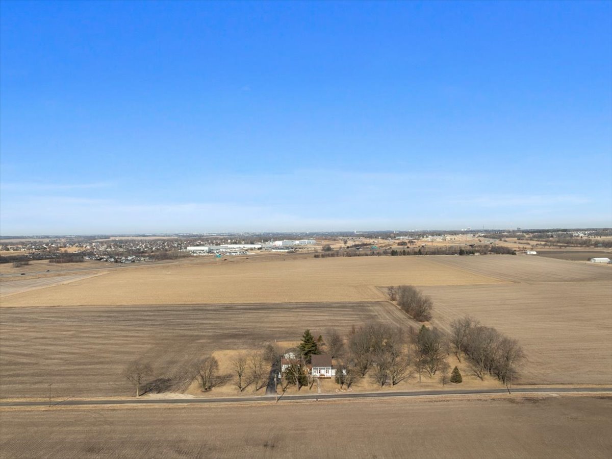 2411 Goldberg Road, Bloomington, IL 61705