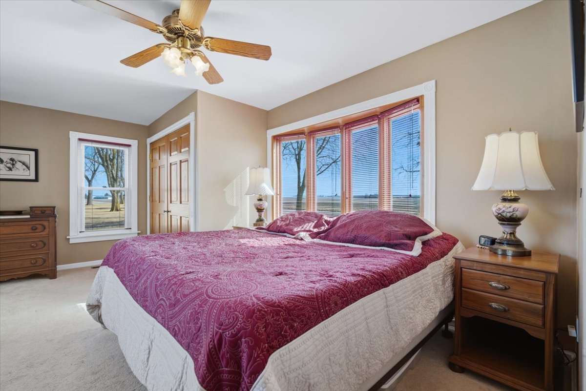 2411 Goldberg Road, Bloomington, IL 61705