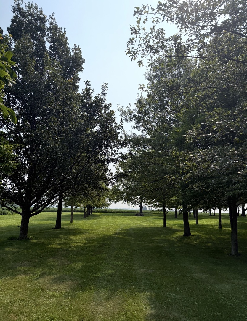 2411 Goldberg Road, Bloomington, IL 61705