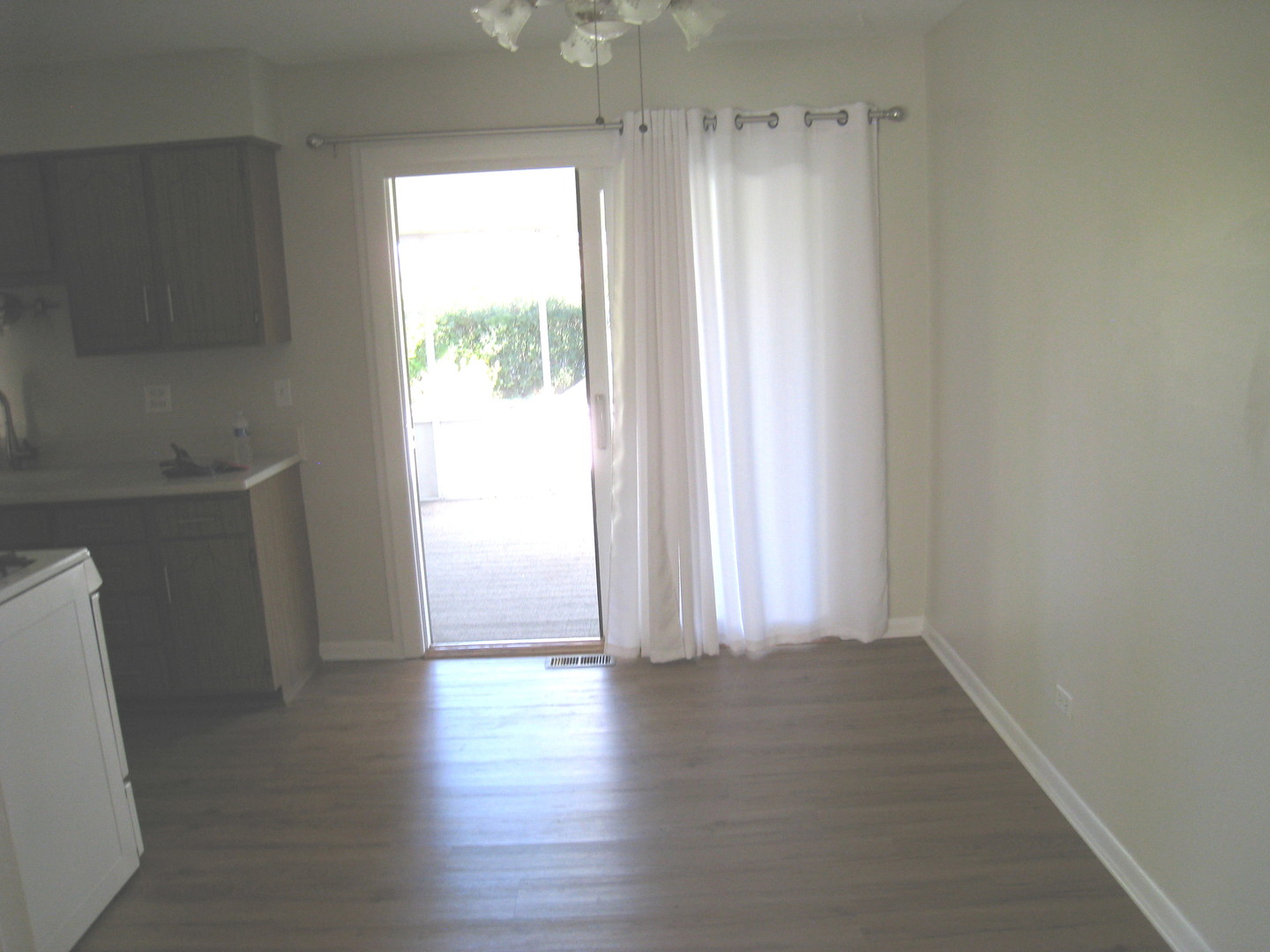 Elk Grove Village, IL 60007