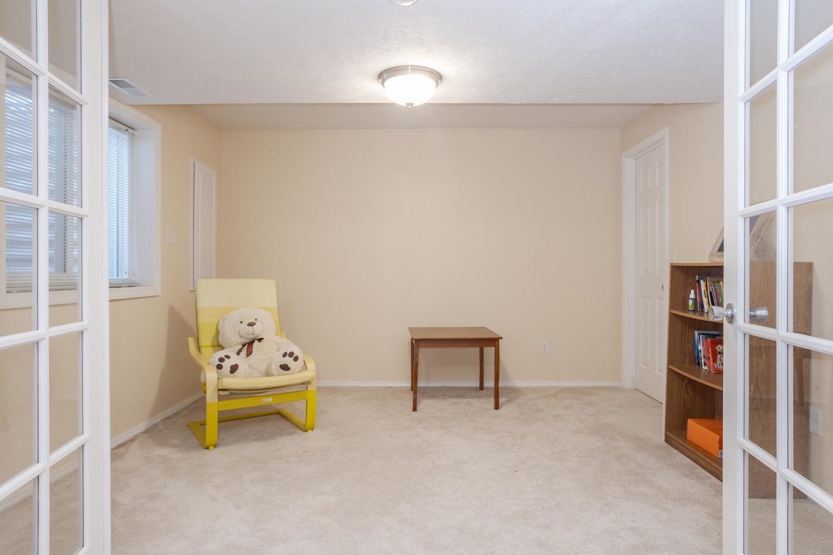 2884 Three Eagles Street, Normal, IL 61761