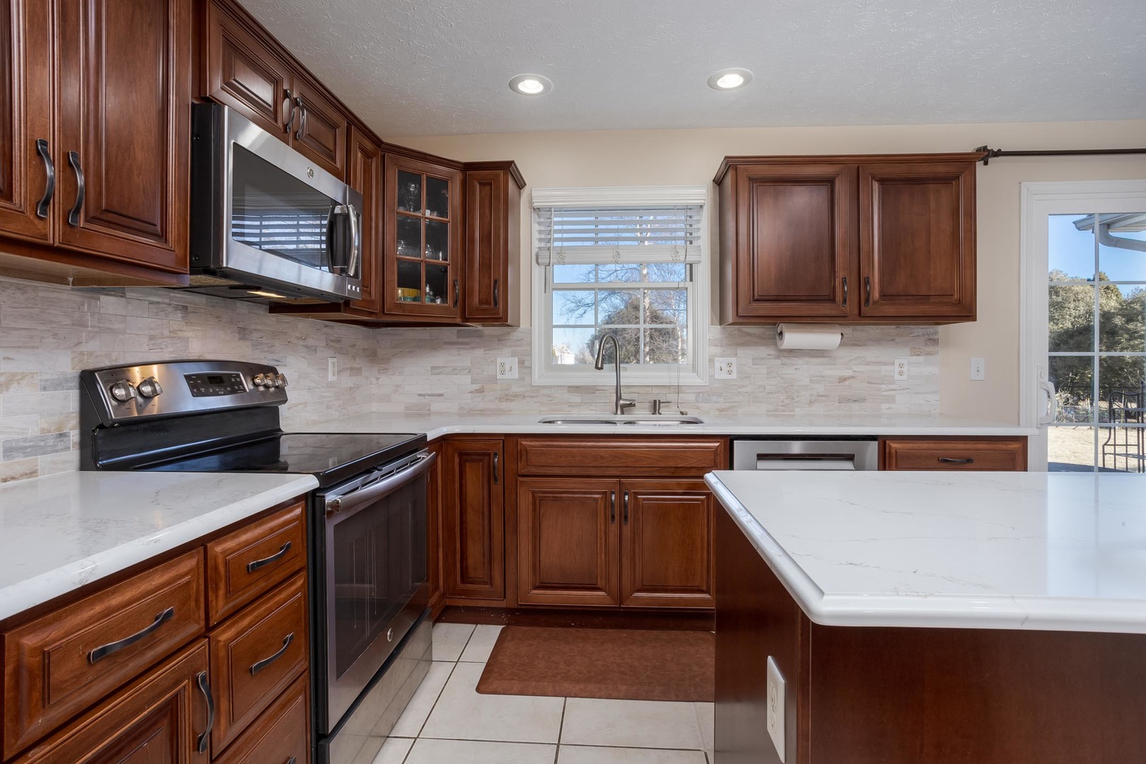 2884 Three Eagles Street, Normal, IL 61761