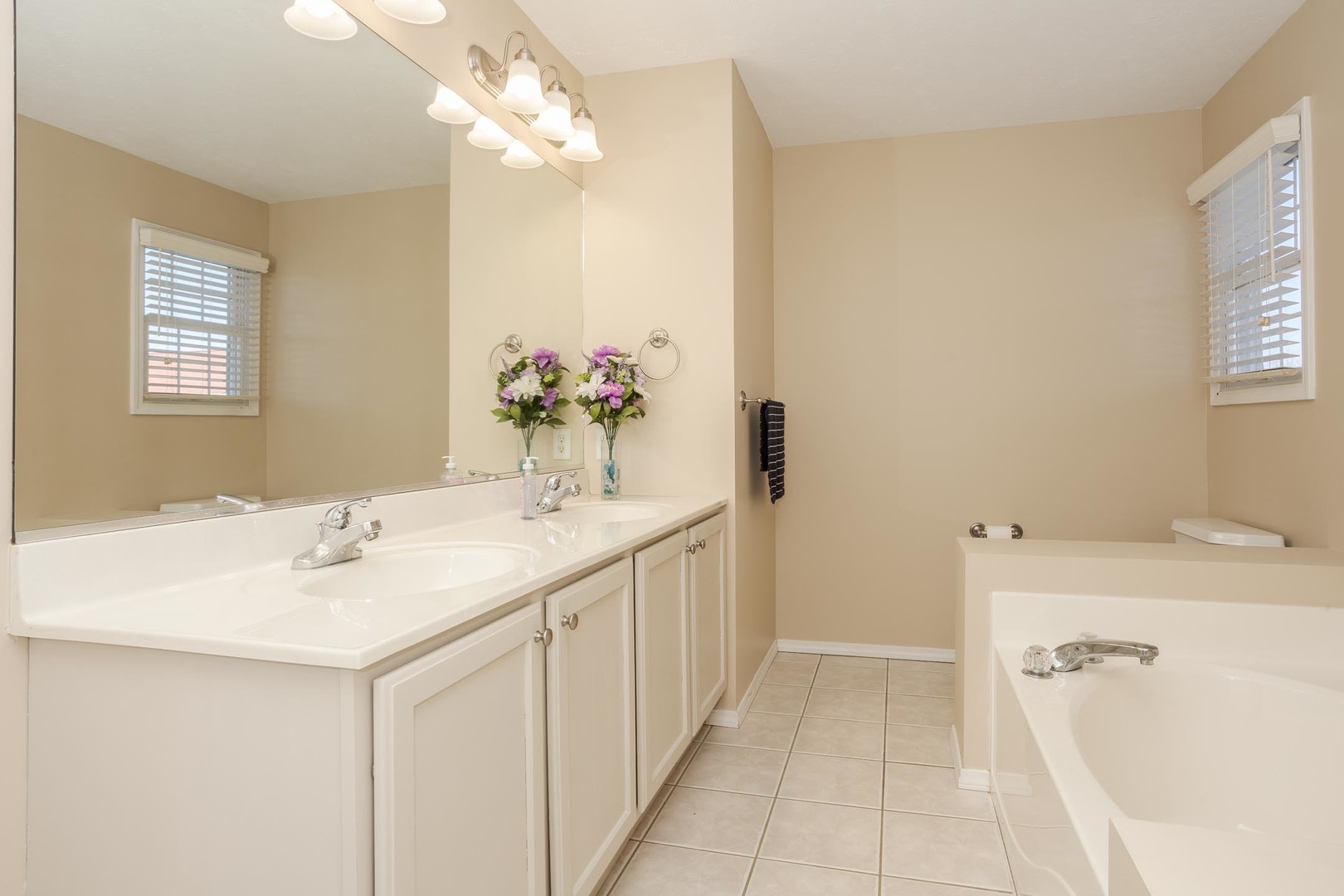 2884 Three Eagles Street, Normal, IL 61761