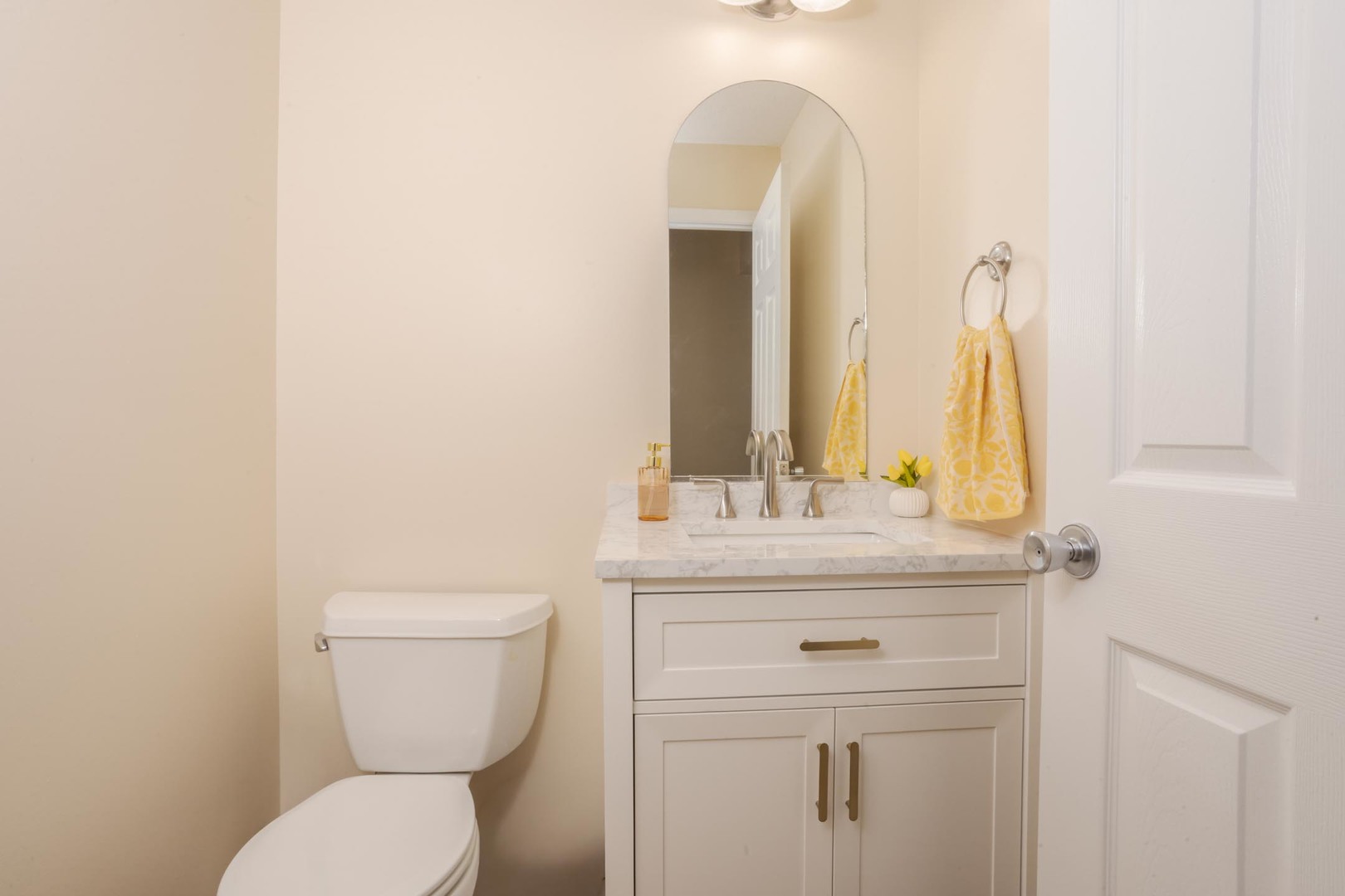 2884 Three Eagles Street, Normal, IL 61761