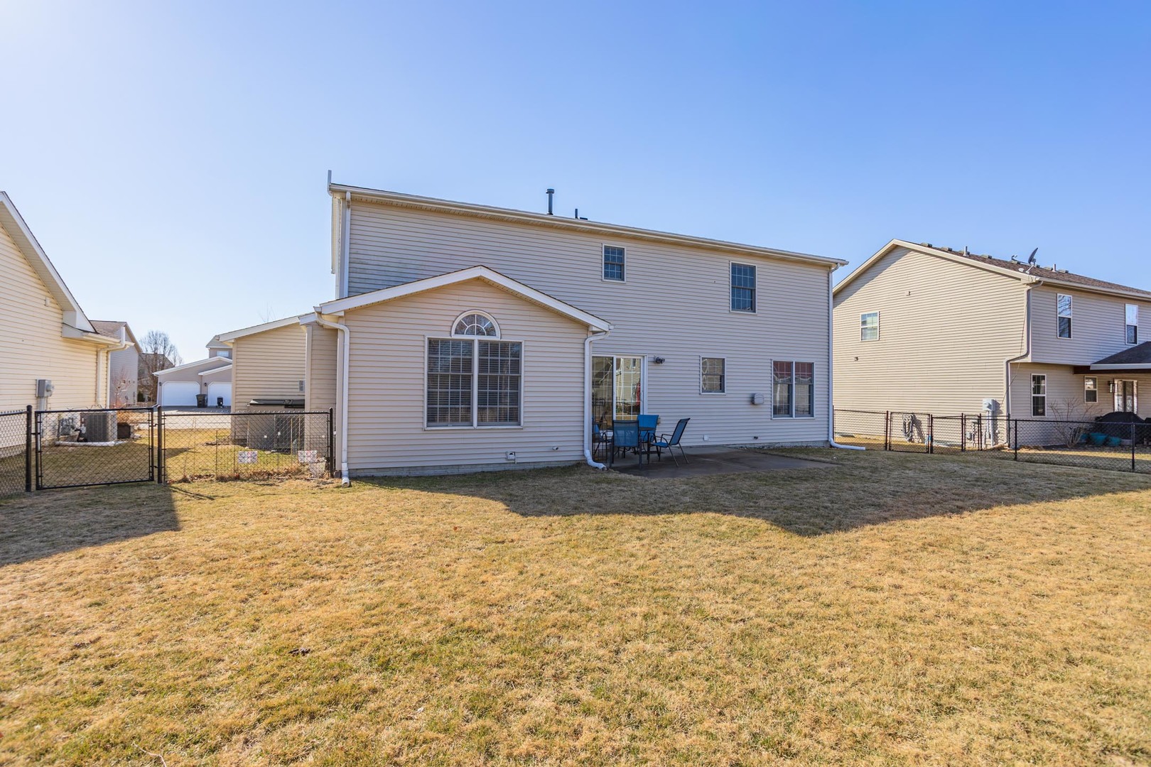 2884 Three Eagles Street, Normal, IL 61761