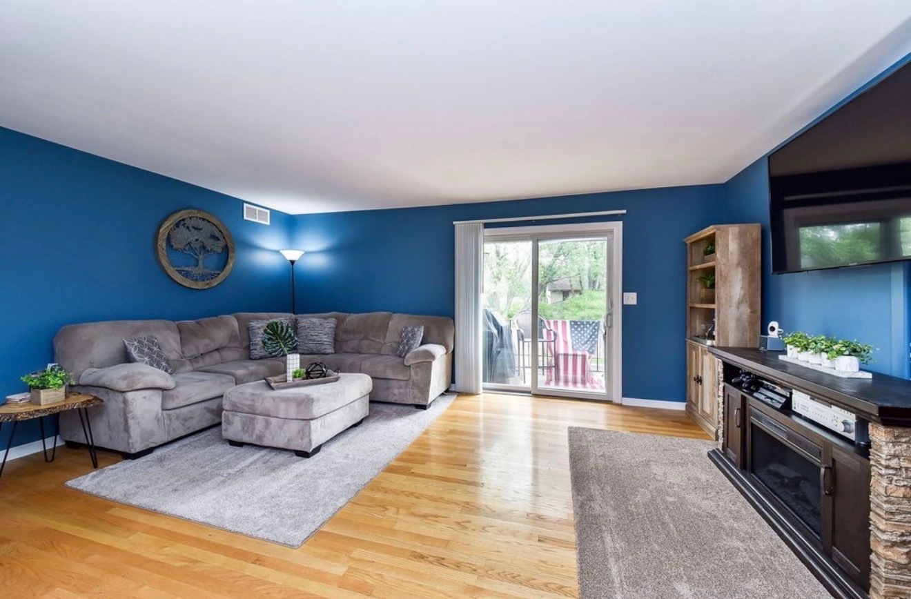 1342 S 14th Street #A2, St. Charles, IL 60174