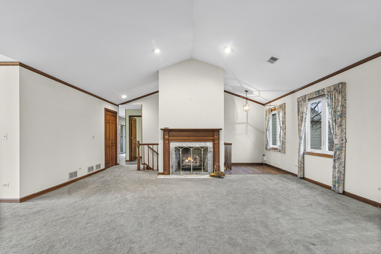 1525 Kendal Court, Arlington Heights, IL 60004