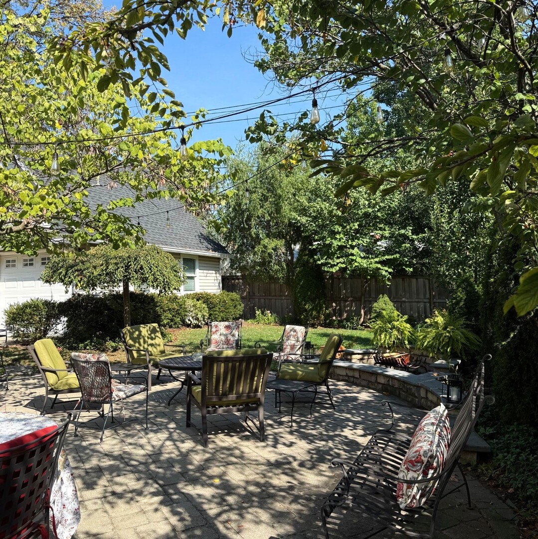 4049 Harvey Avenue, Western Springs, IL 60558