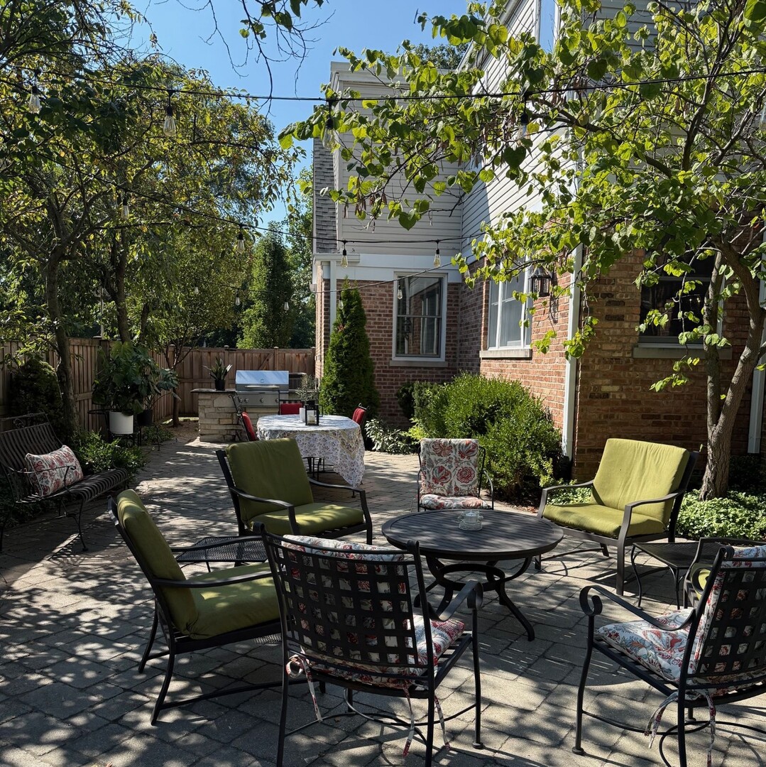 4049 Harvey Avenue, Western Springs, IL 60558