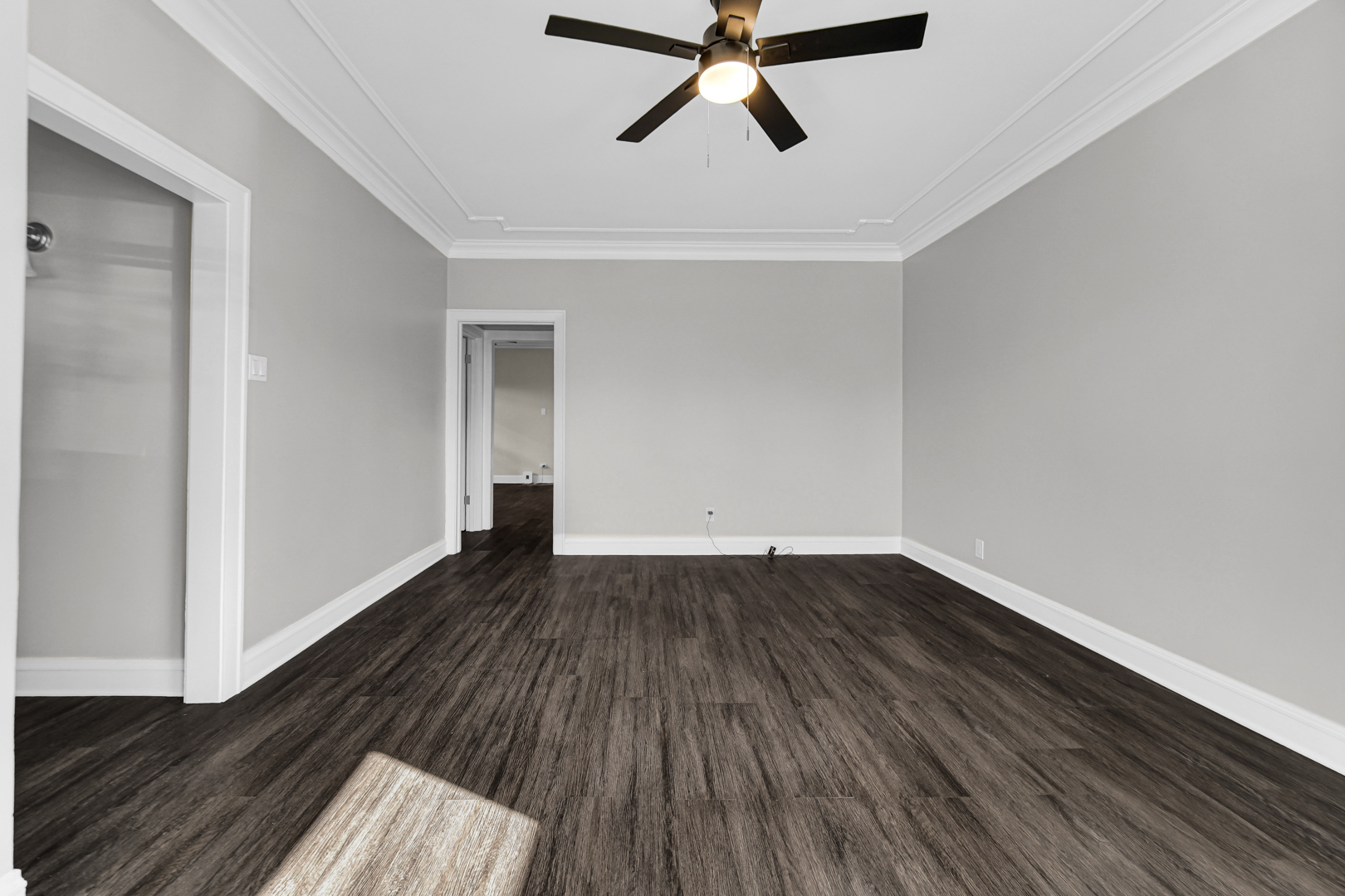 6017 S Washtenaw Avenue, Chicago, IL 60629