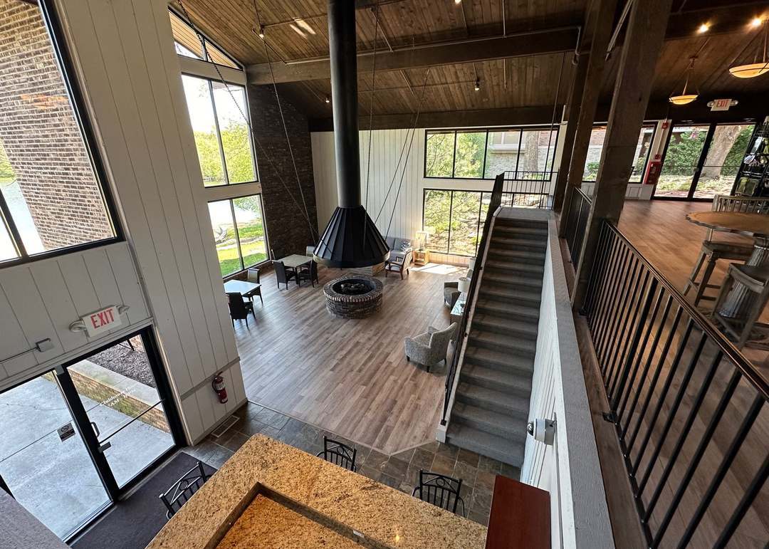 120 Lakeview Drive #110, Bloomingdale, IL 60108