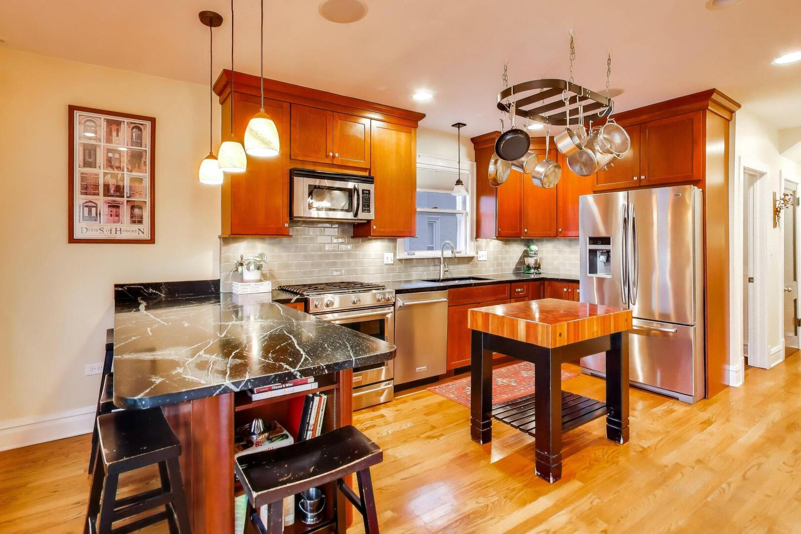 921 Wenonah Avenue, Oak Park, IL 60304