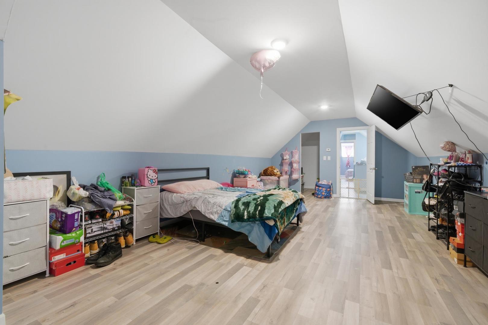 1409 W 71st Place, Chicago, IL 60636