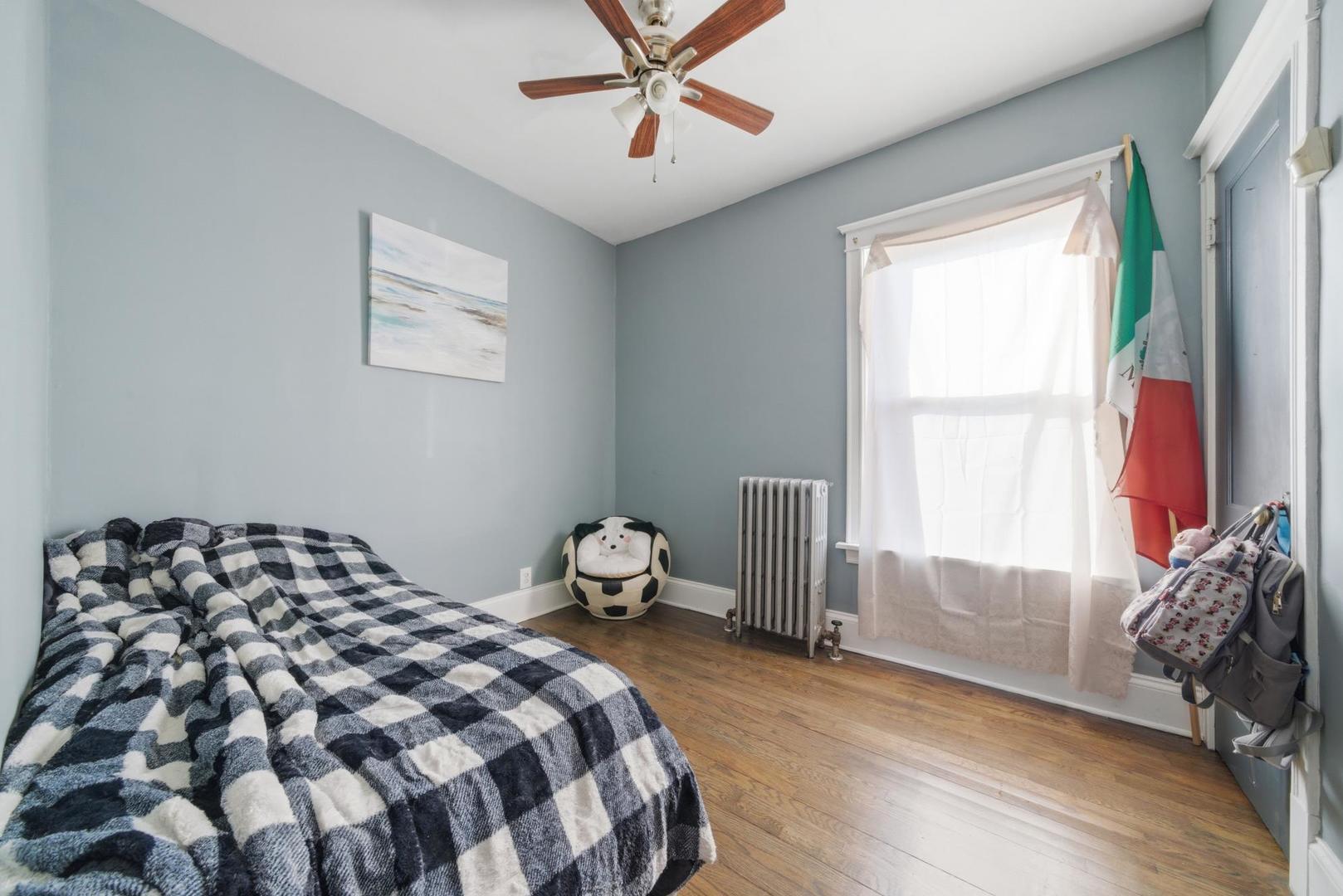 1409 W 71st Place, Chicago, IL 60636
