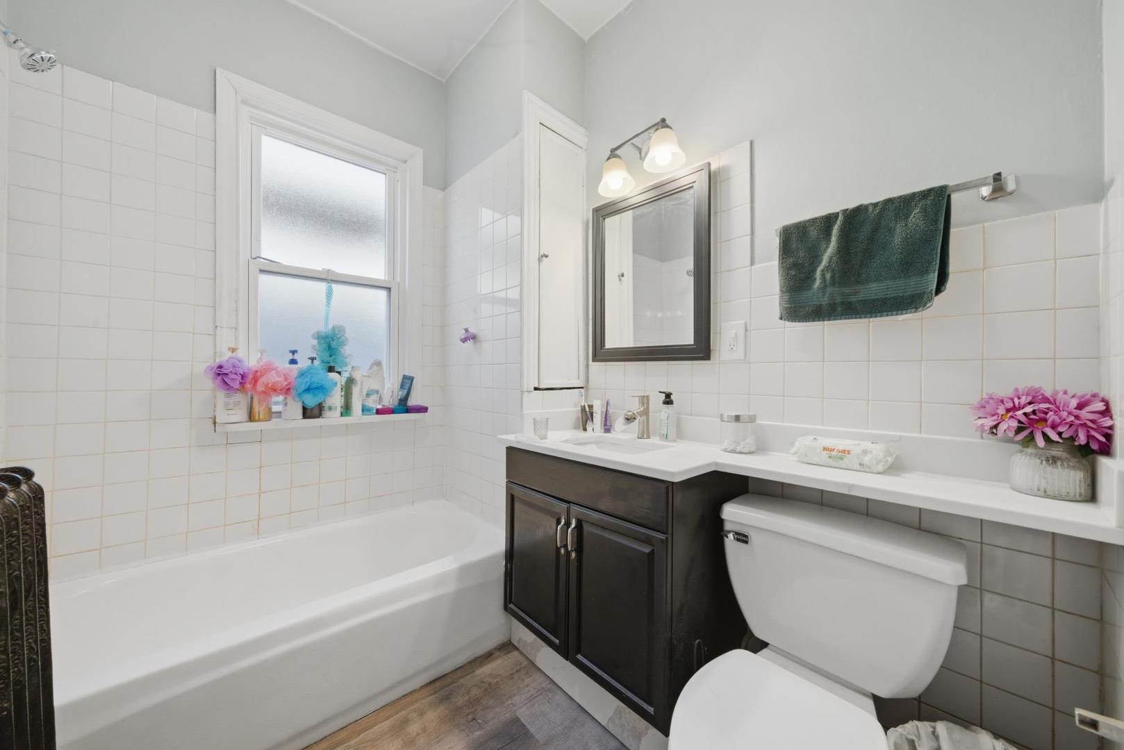 1409 W 71st Place, Chicago, IL 60636