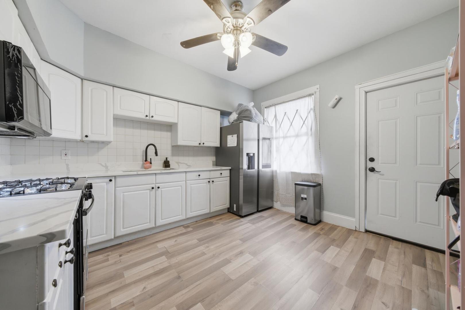 1409 W 71st Place, Chicago, IL 60636
